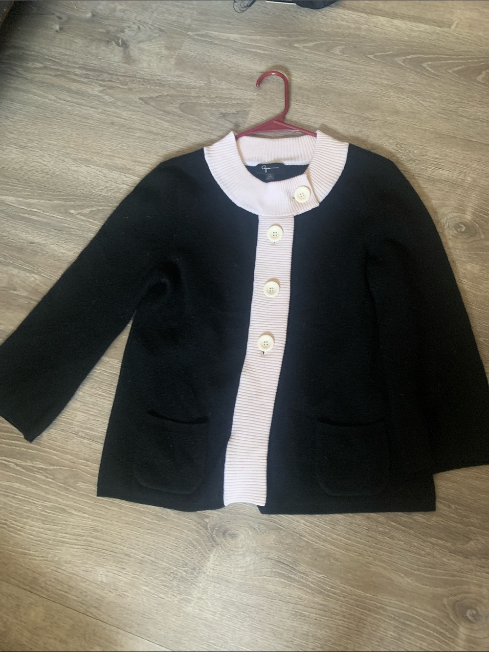 Aqua Cashmere Black And White Cardigan Sweater